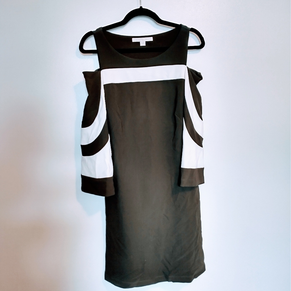 Boston Proper color blocked cold shoulder dress size small. Has a small spot s